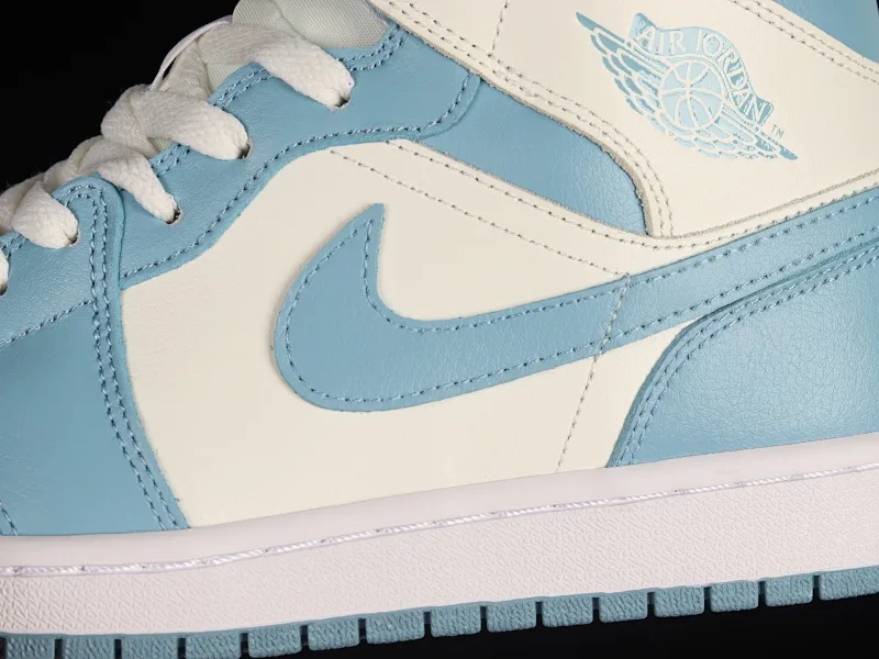 All Categories Air Jordan Jordan Series Basketball Shoes Air Jordan 1 Mid Air Jordan 1 Mid AJ1 Joe 1 North Carolina Blue Zhongbang Basketball Shoes BQ6472-141